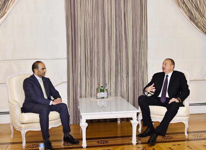 Ilham Aliyev meets head of Dubai Commerce and Industry Chamber 